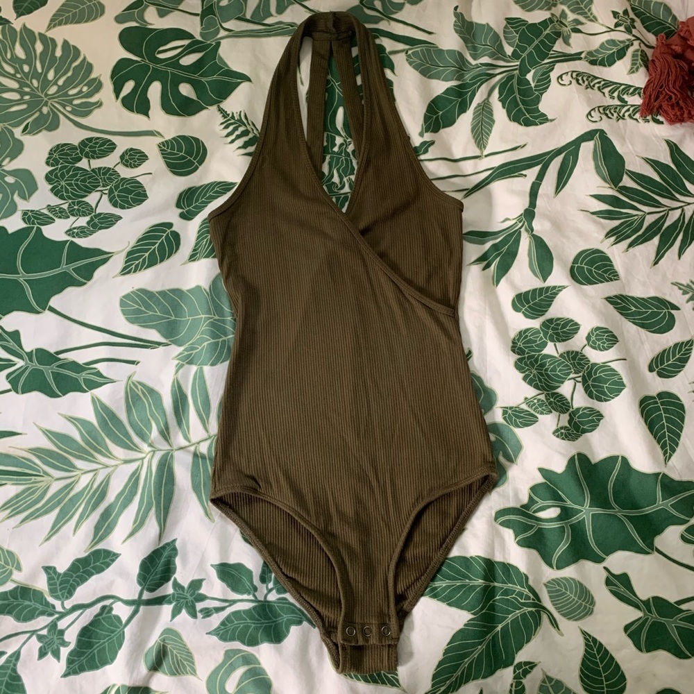 Women’s Abercrombie and Fitch Ribbed Body Suit, XS